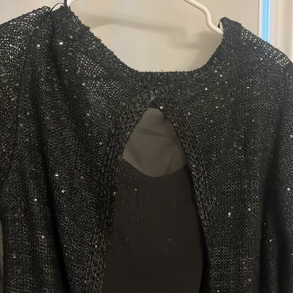 LE CHATEAU DRESSY SWEATER 🔥🔥🔥🔥 - Picture 5 of 8